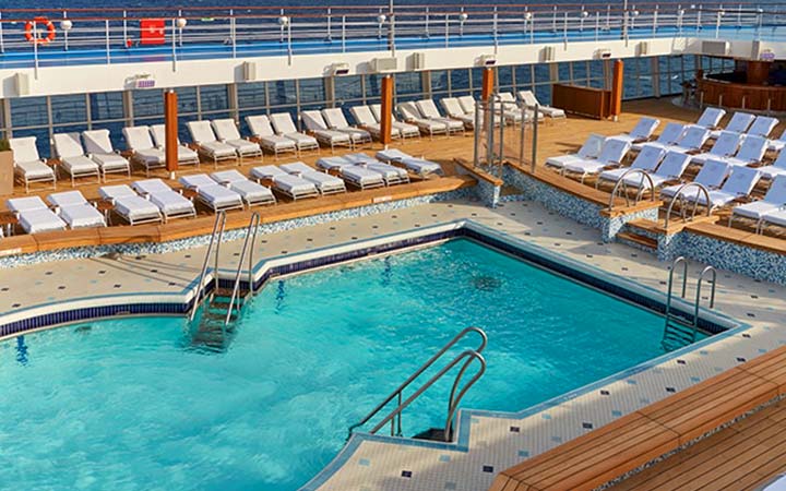 Bateau Seven Seas Voyager